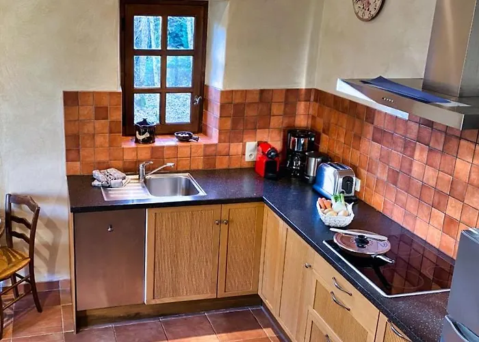 Дом отдыха Les Granges Hautes, Maisons De Vacances, Proches De Sarlat Avec Piscine, Parc, Saint-Crepin-et-Carlucet