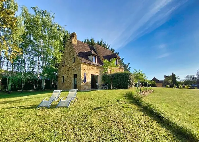 Дом отдыха Les Granges Hautes, Maisons De Vacances, Proches De Sarlat Avec Piscine, Parc,