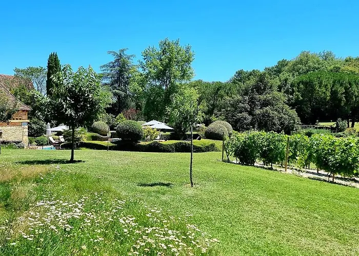 Les Granges Hautes, Maisons De Vacances, Proches De Sarlat Avec Piscine, Parc, Saint-Crepin-et-Carlucet